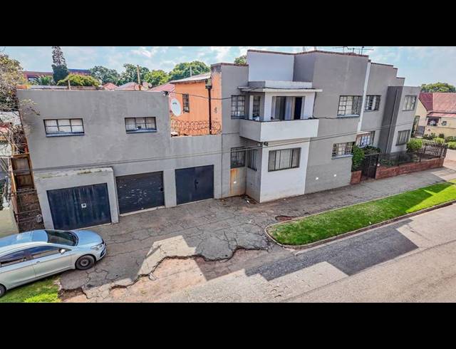 BUSINESS FOR SALE IN BELLEVUE